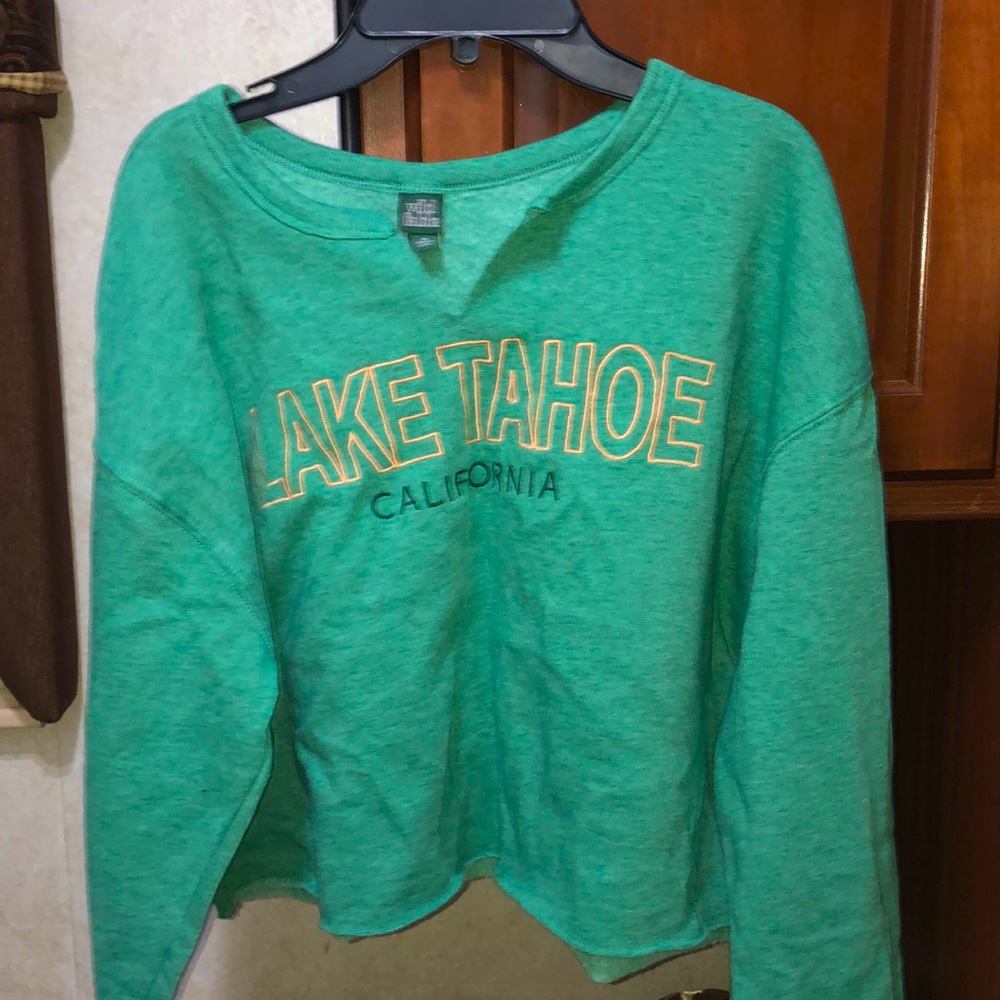 Crop Green sweatshirt “Lake Tahoe California”